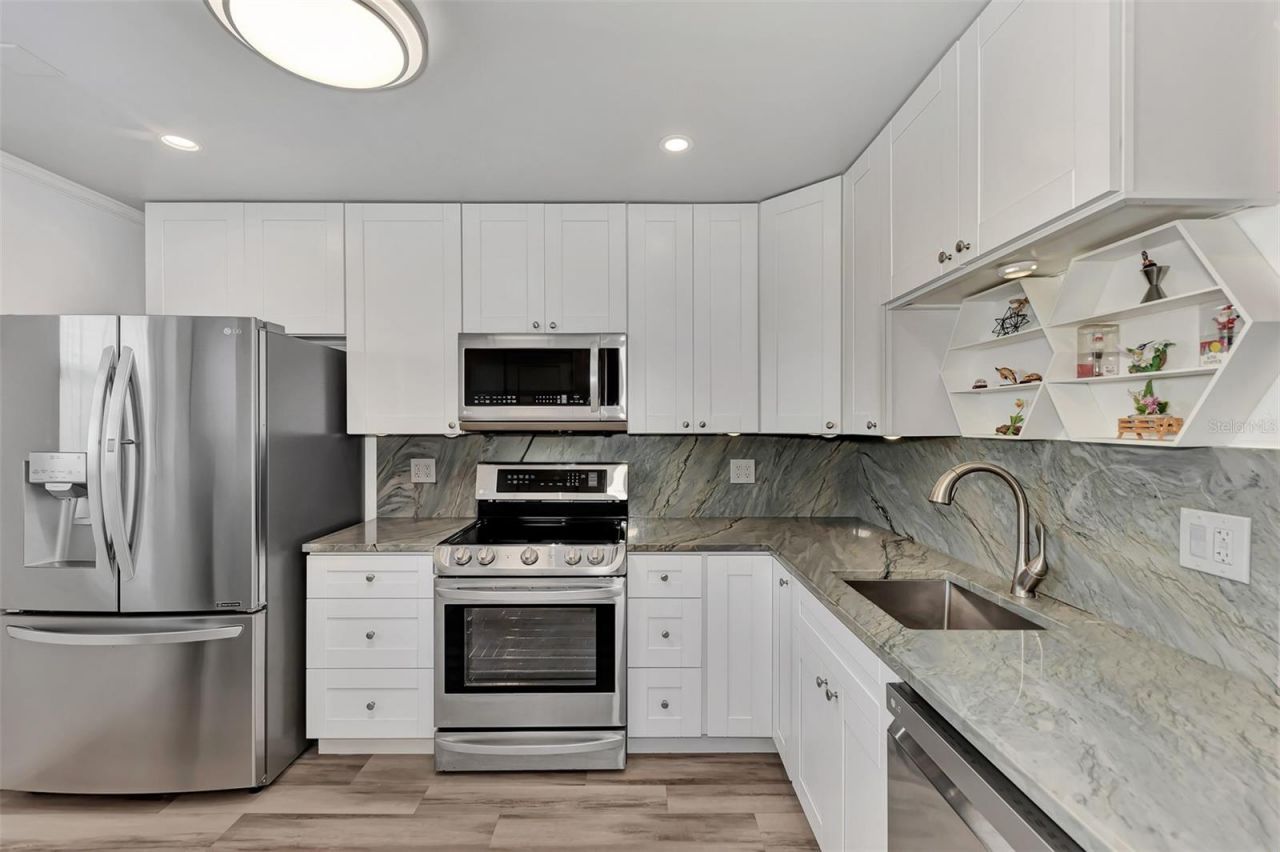 3820 Ironwood Lane , Unit 603I, Bradenton, FL 34209 Photo