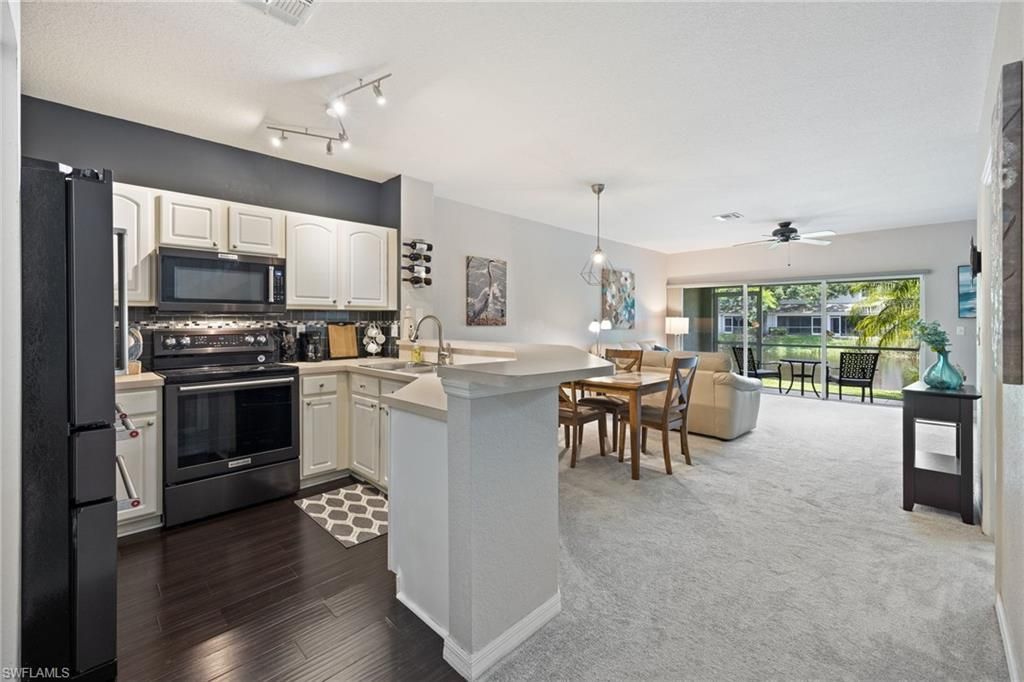 10083 Poppy Hill Dr, Fort Myers, FL 33966 Photo