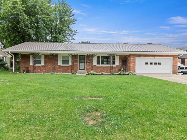 210 E North E Street, Gas City, IN 46933