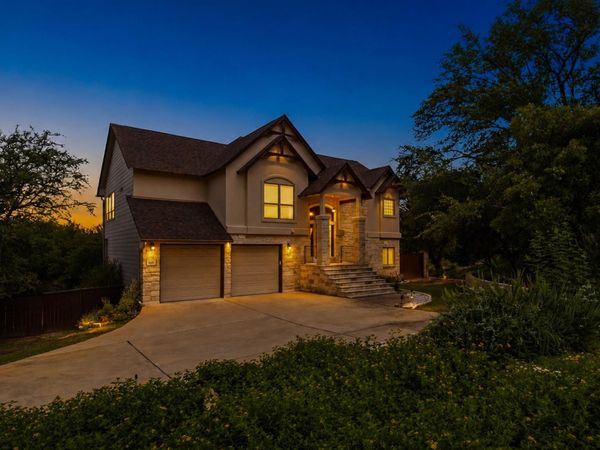 700 Augusta CIR N, Point Venture, TX 78645