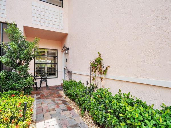8634 VÃ­a Reale, Unit 75l, Boca Raton, FL 33496