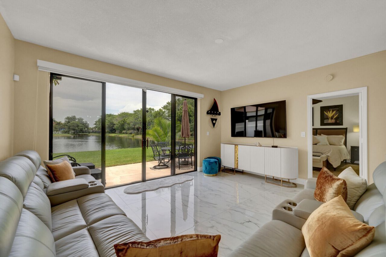 8634 Vía Reale, Unit 1, Boca Raton, FL 33496 Photo