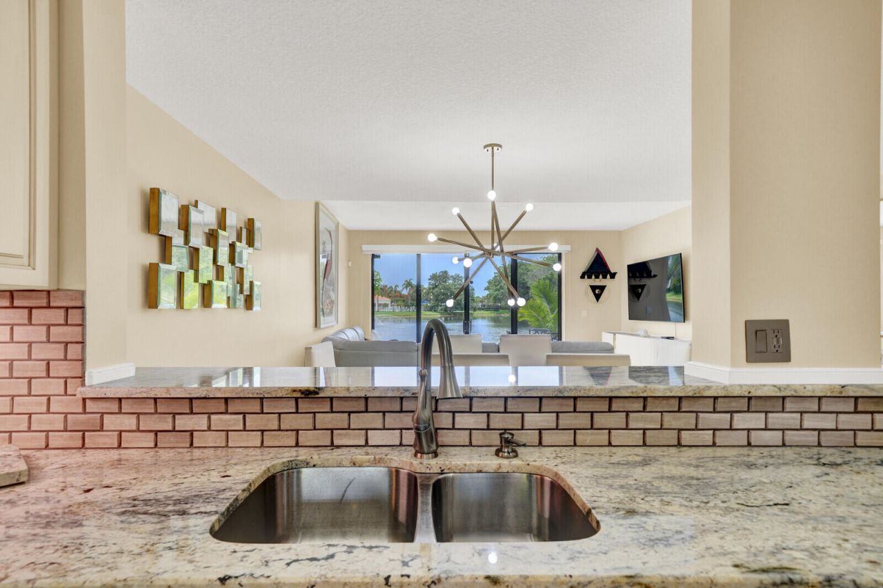 8634 Vía Reale, Unit 1, Boca Raton, FL 33496 Photo