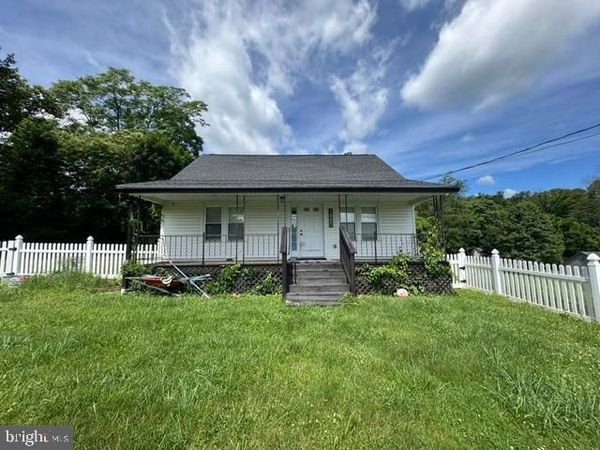 7865 HEDGESVILLE ROAD, HEDGESVILLE, WV 25427