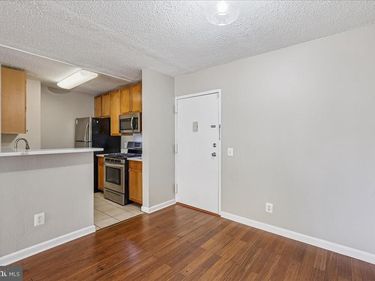 60 S VAN DORN STREET, Unit 210, ALEXANDRIA, VA 22304