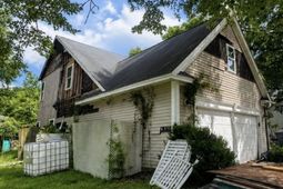 120 Fairbury Drive photo 4