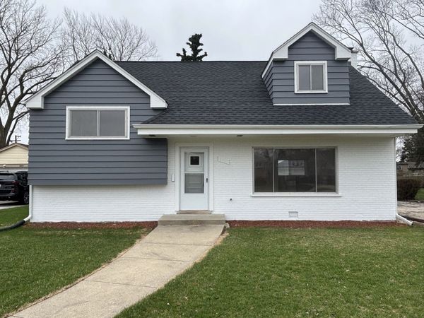 8425 W Carol Street , Niles, IL 60714