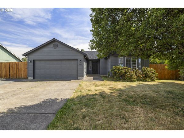 500 HOBSON ST, Stayton, OR 97383