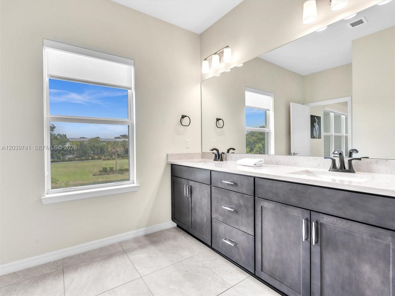 1183 Eucalyptus Dr , Hollywood, FL 33021 Photo