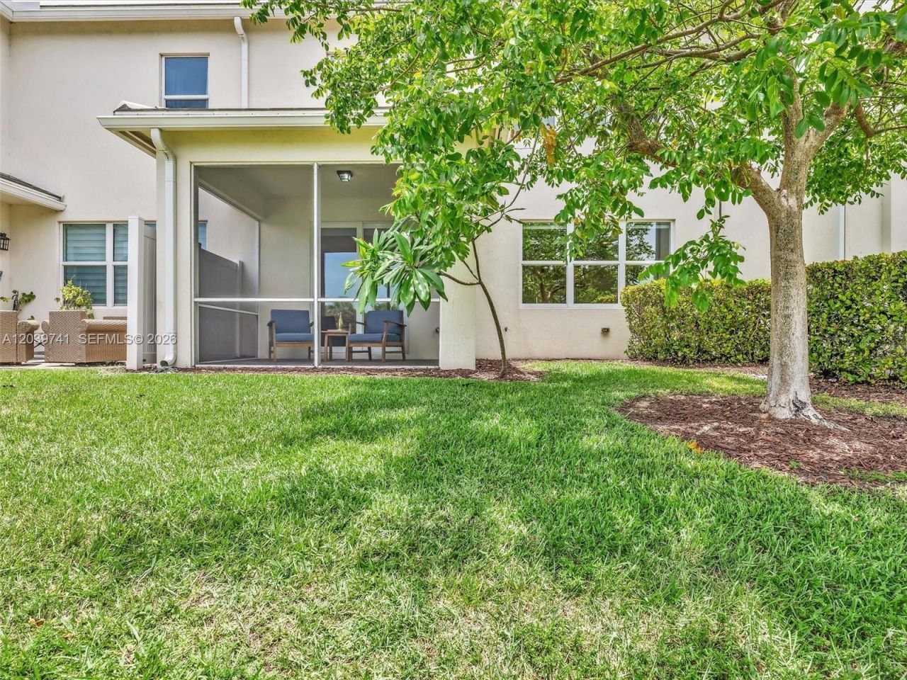 1183 Eucalyptus Dr , Hollywood, FL 33021 Photo
