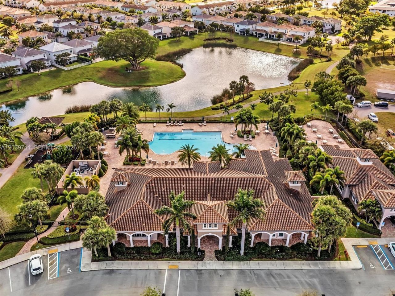 1183 Eucalyptus Dr , Hollywood, FL 33021 Photo