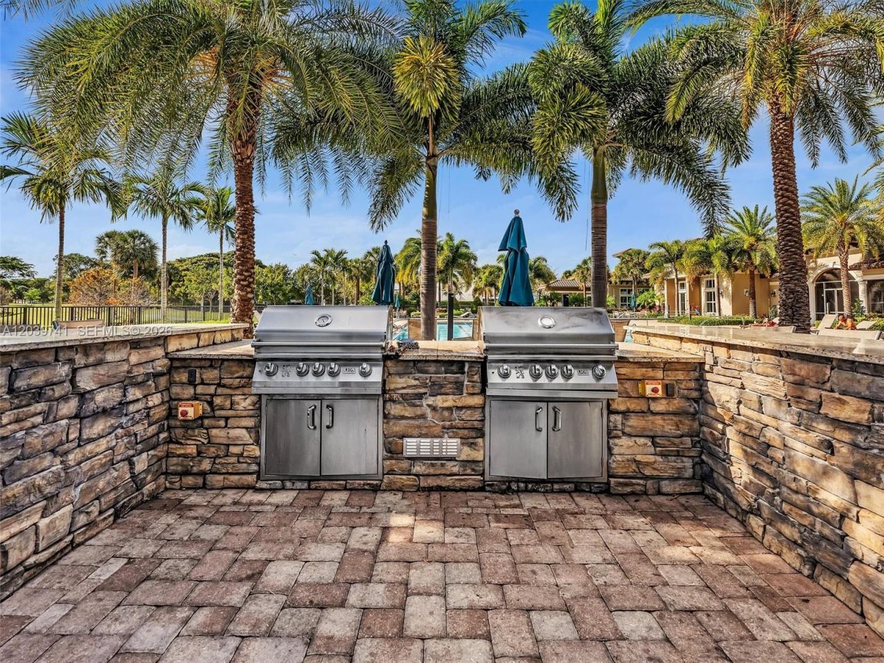 1183 Eucalyptus Dr , Hollywood, FL 33021 Photo