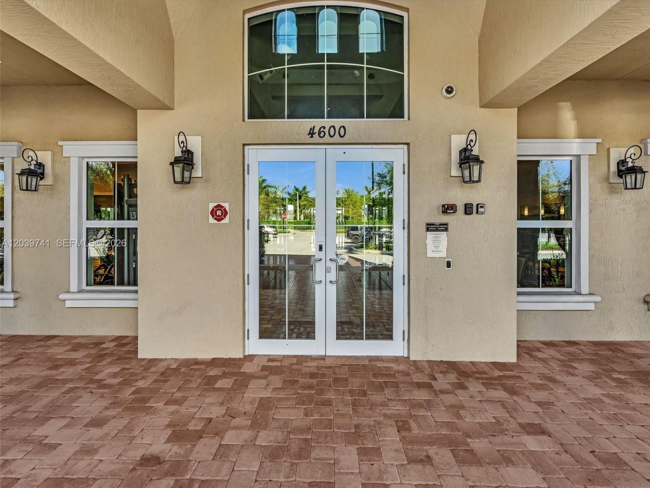 1183 Eucalyptus Dr , Hollywood, FL 33021 Photo