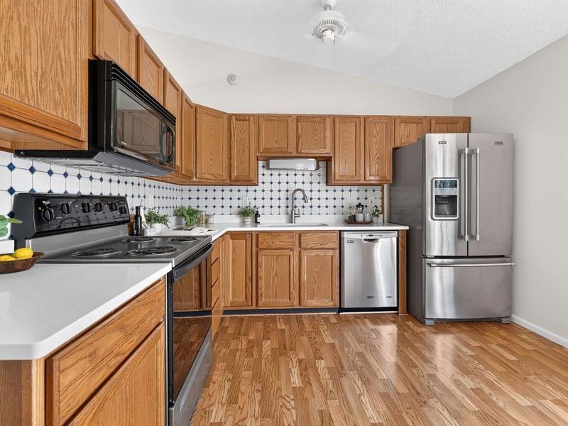 56 Ashton Drive, Ashville, OH 43103 Photo 8