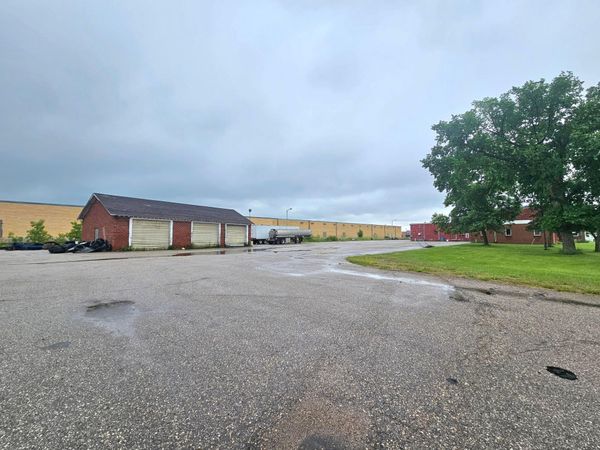 423 Zeh Street W, Thief River Falls, MN 56701