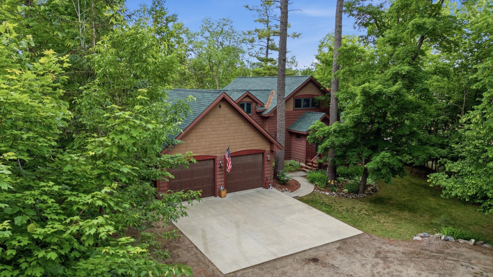 21516 NE Pickerel Lake Road  primary photo