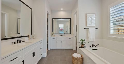 1547 Van Ruiten Dr, Lodi, CA 95242 Photo