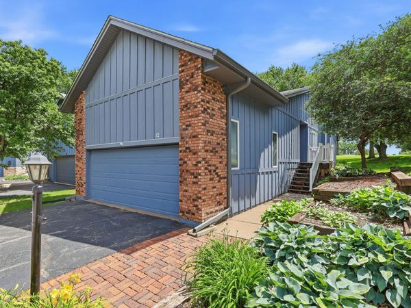 6401 Utica Ridge Road , Unit 12, Davenport, IA 52807