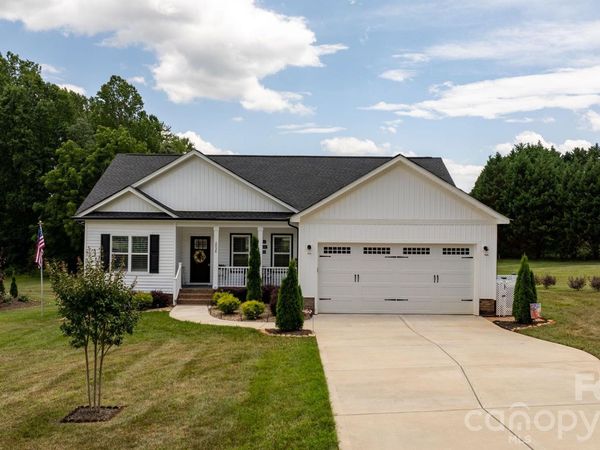 2026 Crestdale Lane , Newton, NC 28658