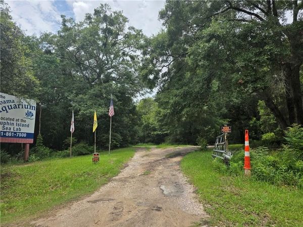 10740 Dauphin Island Parkway, Theodore, AL 36582