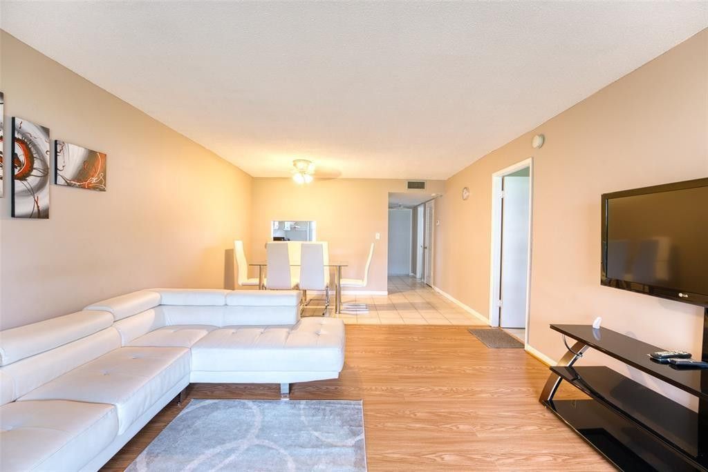 4700 Washington Street, Unit 105, Hollywood, FL 33021 Photo