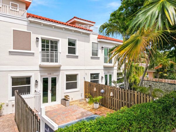 1224 NE 18th Avenue, Unit 1, Fort Lauderdale, FL 33304