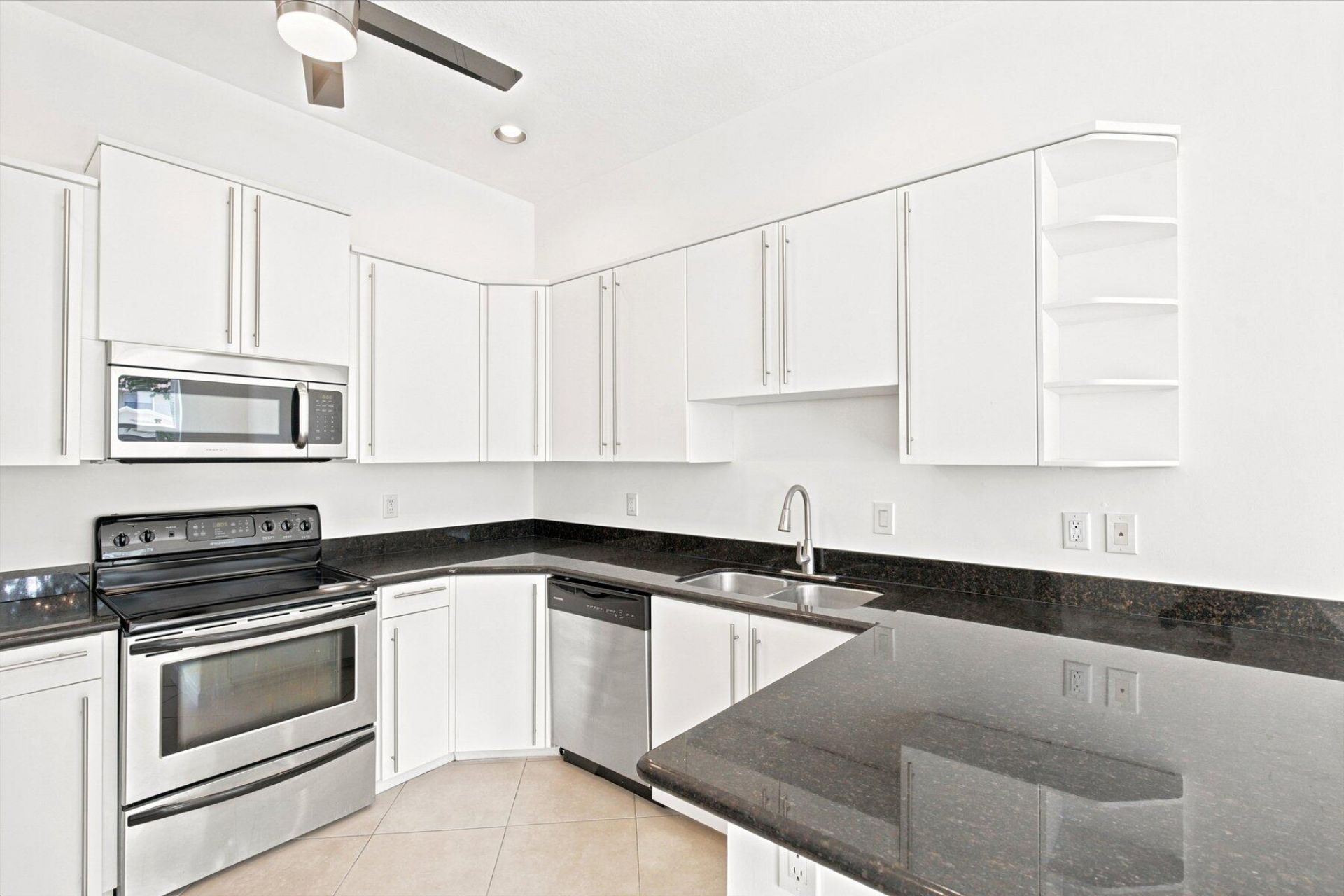1224 NE 18th Avenue, Unit 1, Fort Lauderdale, FL 33304 Photo