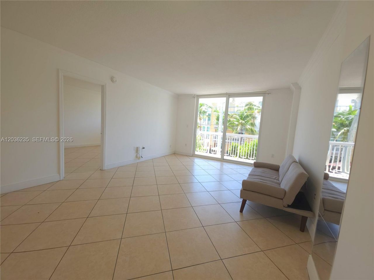 401 Ocean Dr, Unit 304, Miami Beach, FL 33139 Photo