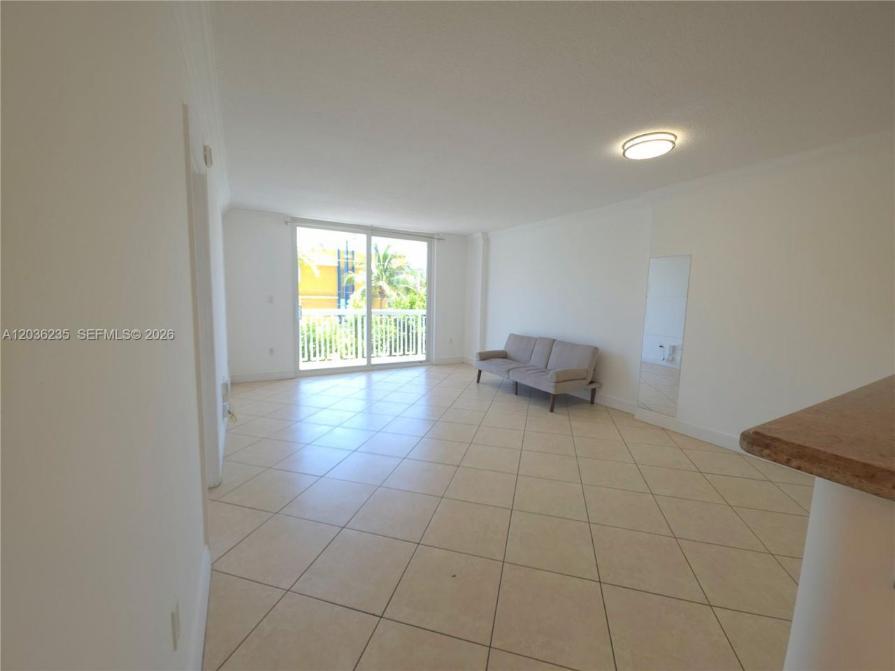 401 Ocean Dr, Unit 304, Miami Beach, FL 33139 Photo