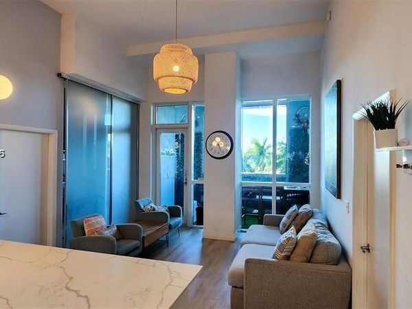 244 Biscayne Blvd , Unit 301, Miami, FL 33132