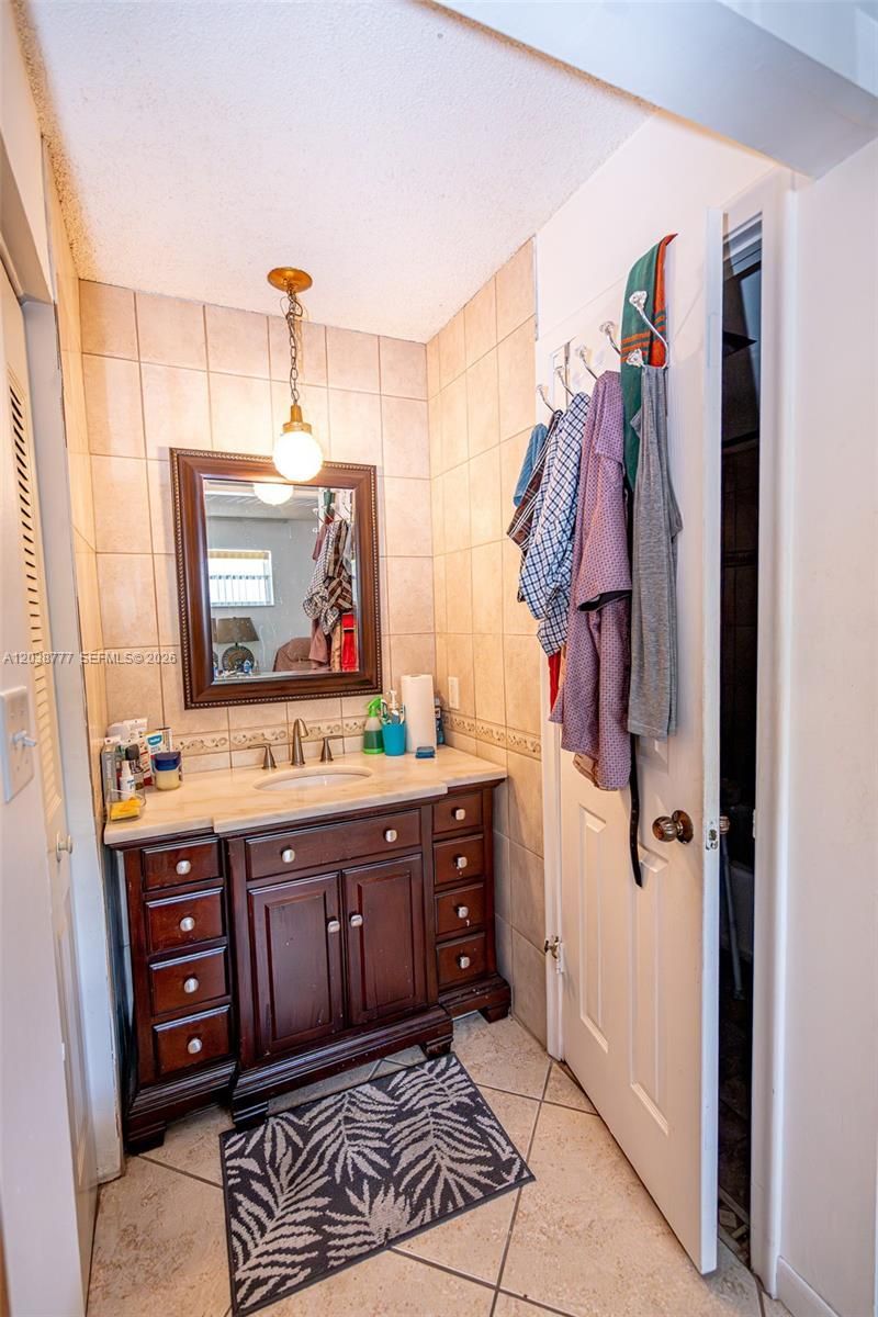 3531 Inverrary Dr, Unit 108, Lauderhill, FL 33319 Photo