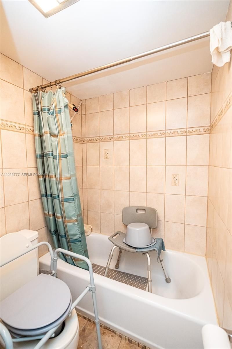 3531 Inverrary Dr, Unit 108, Lauderhill, FL 33319 Photo