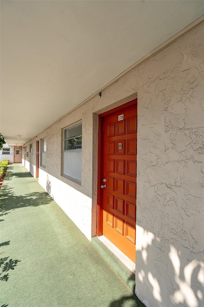 3531 Inverrary Dr, Unit 108, Lauderhill, FL 33319 Photo