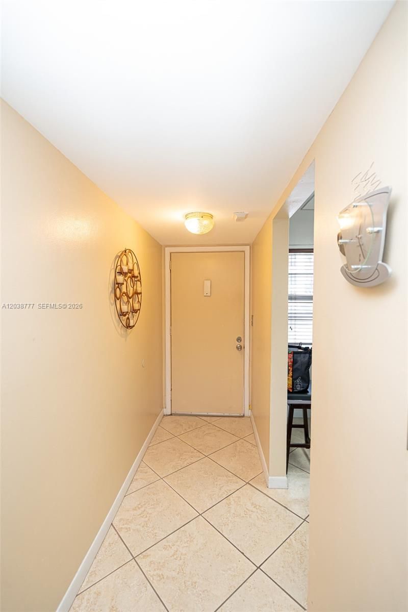 3531 Inverrary Dr, Unit 108, Lauderhill, FL 33319 Photo