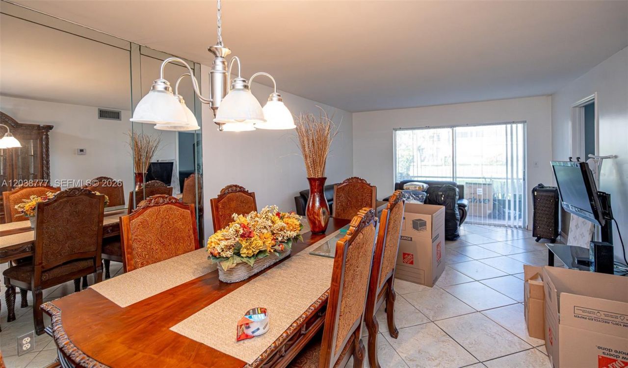 3531 Inverrary Dr, Unit 108, Lauderhill, FL 33319 Photo