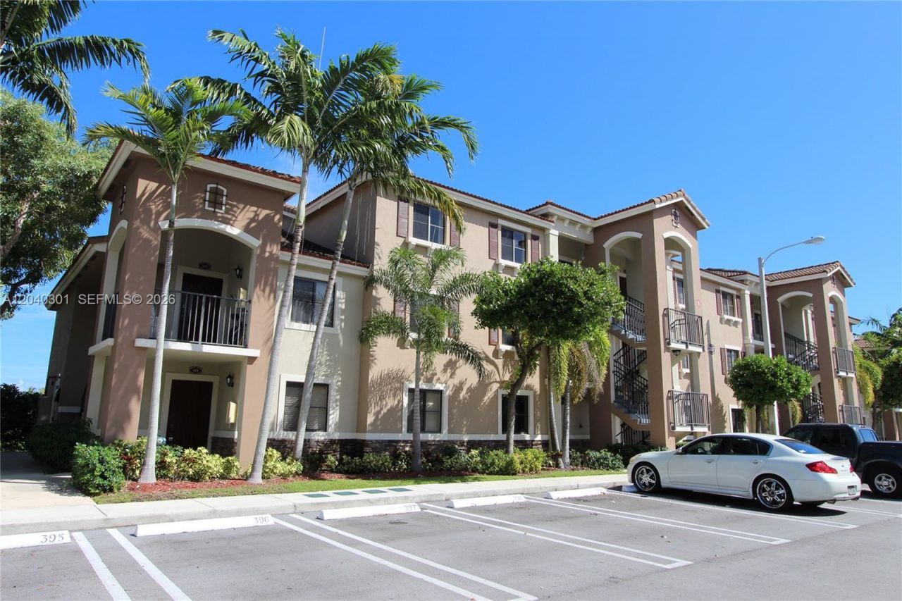22931 SW 88th Pl , Unit 105, Cutler Bay, FL 33190 Photo