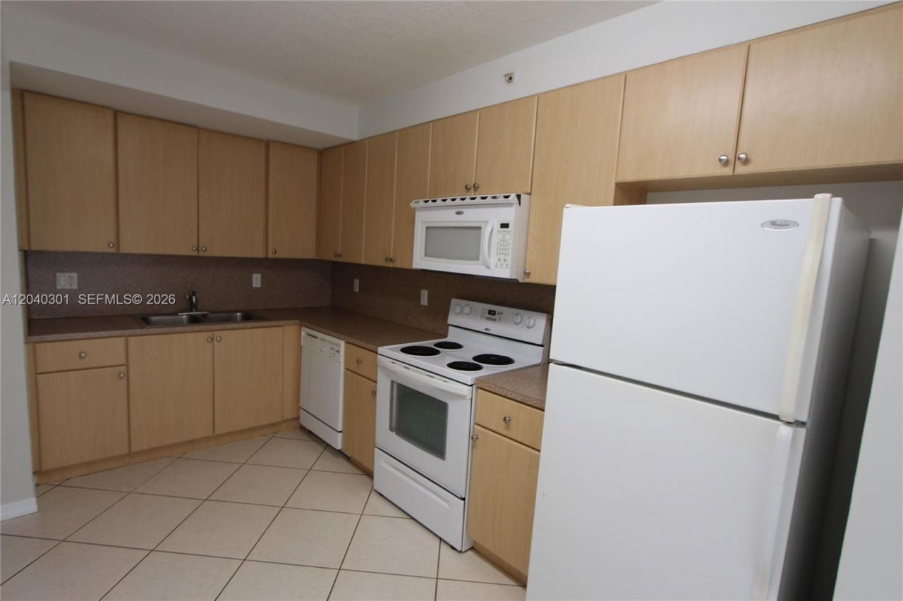22931 SW 88th Pl , Unit 105, Cutler Bay, FL 33190 Photo
