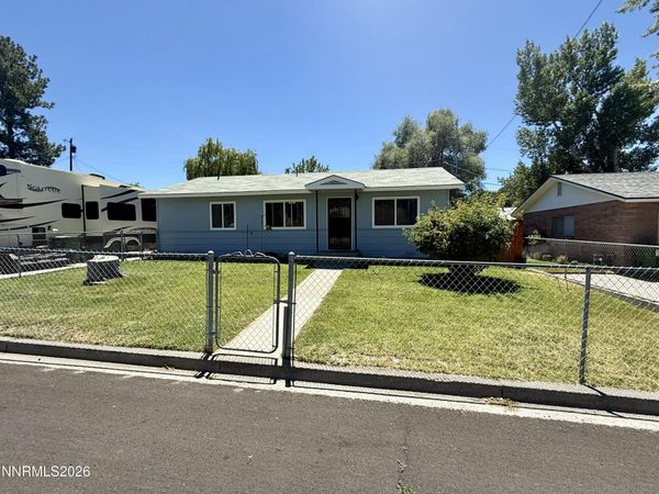 1652 Lohanton Avenue, Winnemucca, NV 89445