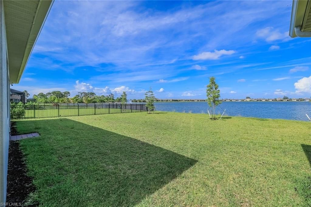 451 Spring Hill Lake Loop, Cape Coral, FL 33993 Photo