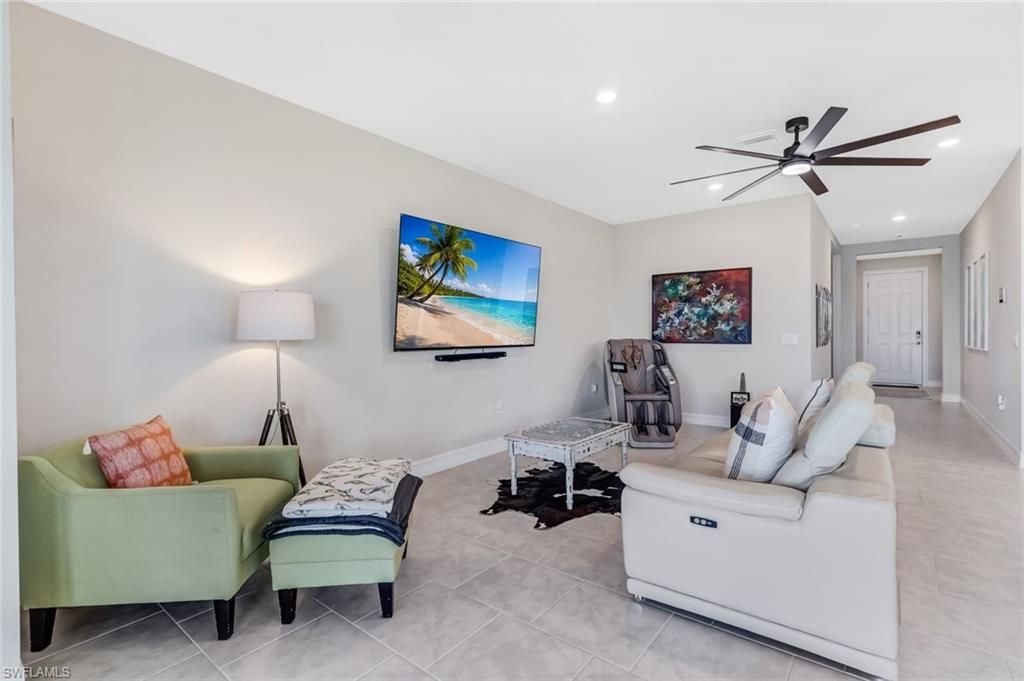 451 Spring Hill Lake Loop, Cape Coral, FL 33993 Photo