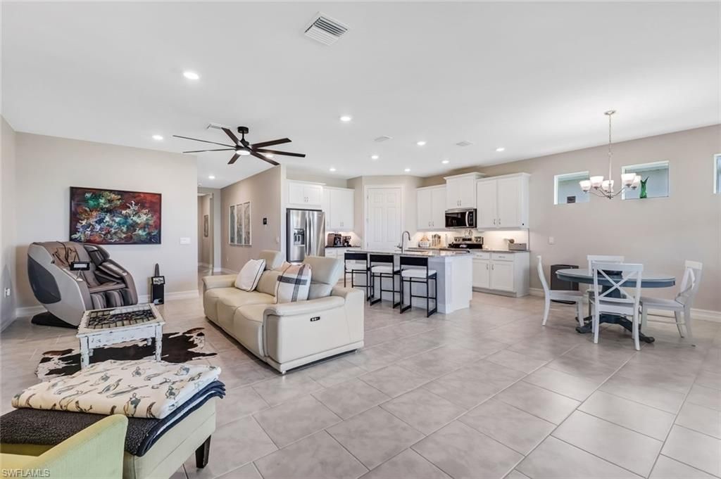 451 Spring Hill Lake Loop, Cape Coral, FL 33993 Photo