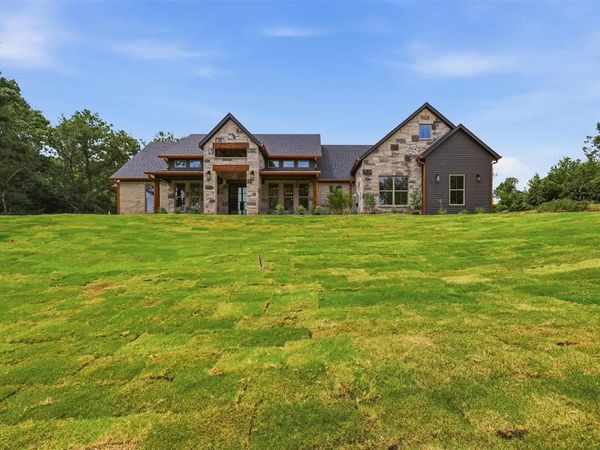 273 Martin Drive, Granbury, TX 76049
