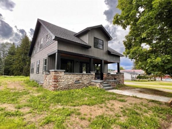 9717 Mckinstry Road , Machias, NY 14101