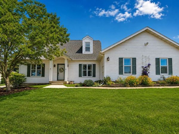 10904 Smokey Mountain Trail, Blue Mounds, WI 53517