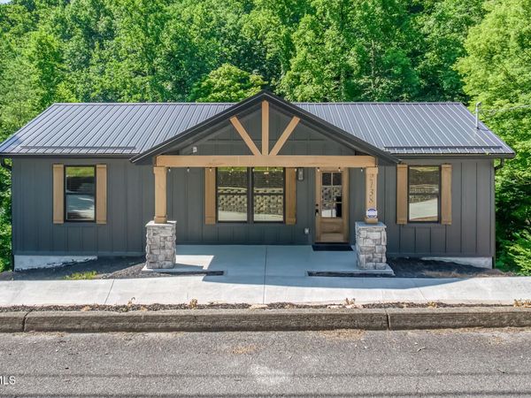 2138 Bluff Ridge Road, Sevierville, TN 37876