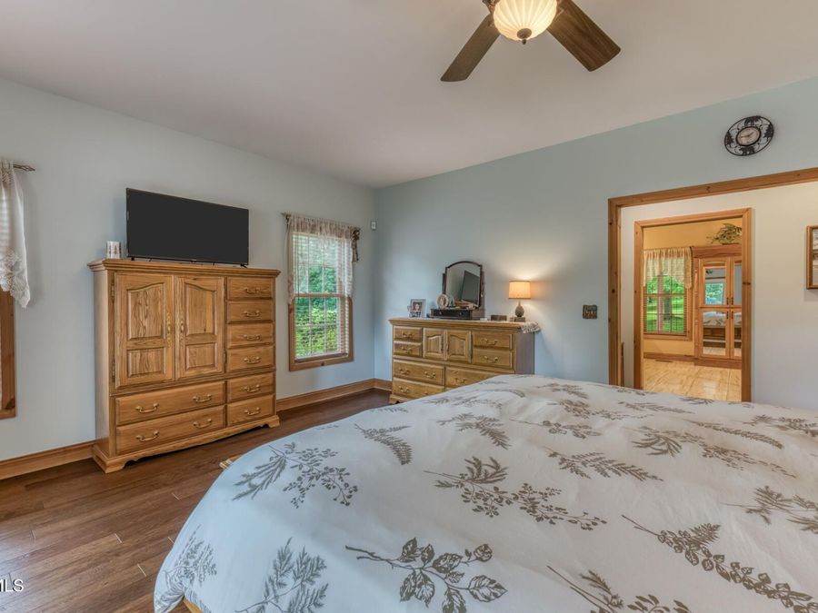 Property Image 38