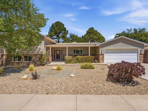 7313 Pickard Avenue NE, Albuquerque, NM 87110