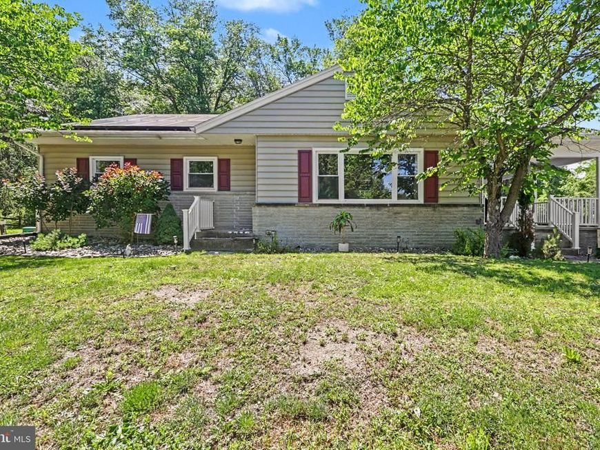 331 Lakewood Drive, Harrisburg, PA 17112 Main Photo