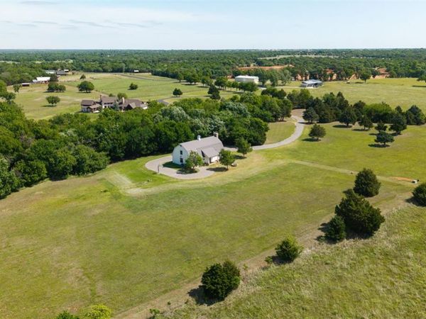 3110 W Waterloo Road, Edmond, OK 73025
