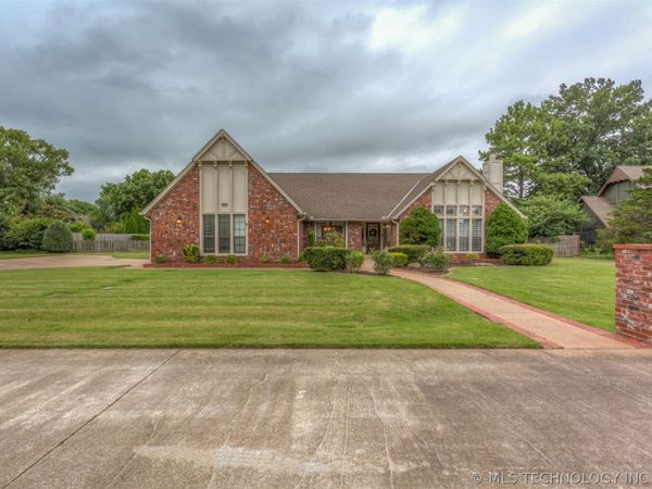 10214 S Kingston Avenue , Tulsa, OK 74137